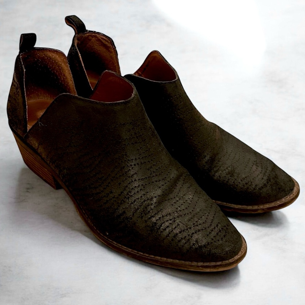 Women’s Lucky Brand Slip-On Western Chelsea Boot